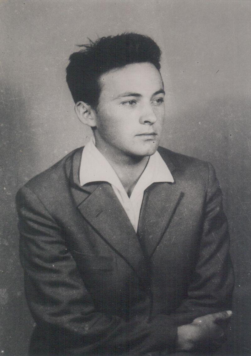 Egyetemista, 1958