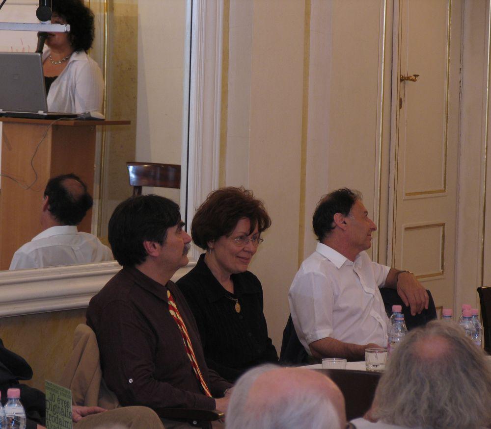 Török András (az NKA korábbi elnöke), Tószegi Zsuzsa (a Neumann Kht. volt vezetője) és Rónai Iván (OKM)