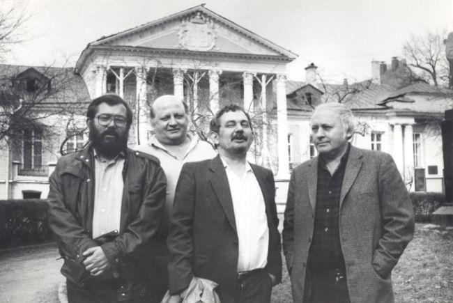 A Grúz Írószövetség vendégeként Tóth Bálint, Bella István és Ágh István társaságában (1988)