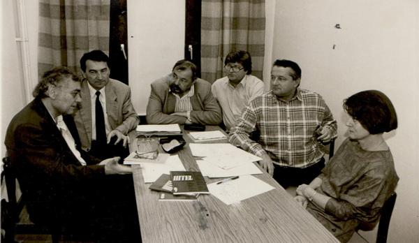 A Hitel szerkesztőségében: Csoóri Sándor, Görömbei András, Lázár Ervin, Nagy Gáspár, Tőkéczki László, Rátkay Ildikó (1991)