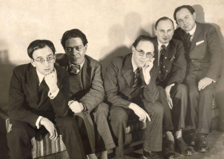 Balról: Frank Sándor, Zelk Zoltán, Ascher Oszkár, Ilkecs Béla, Friss Endre