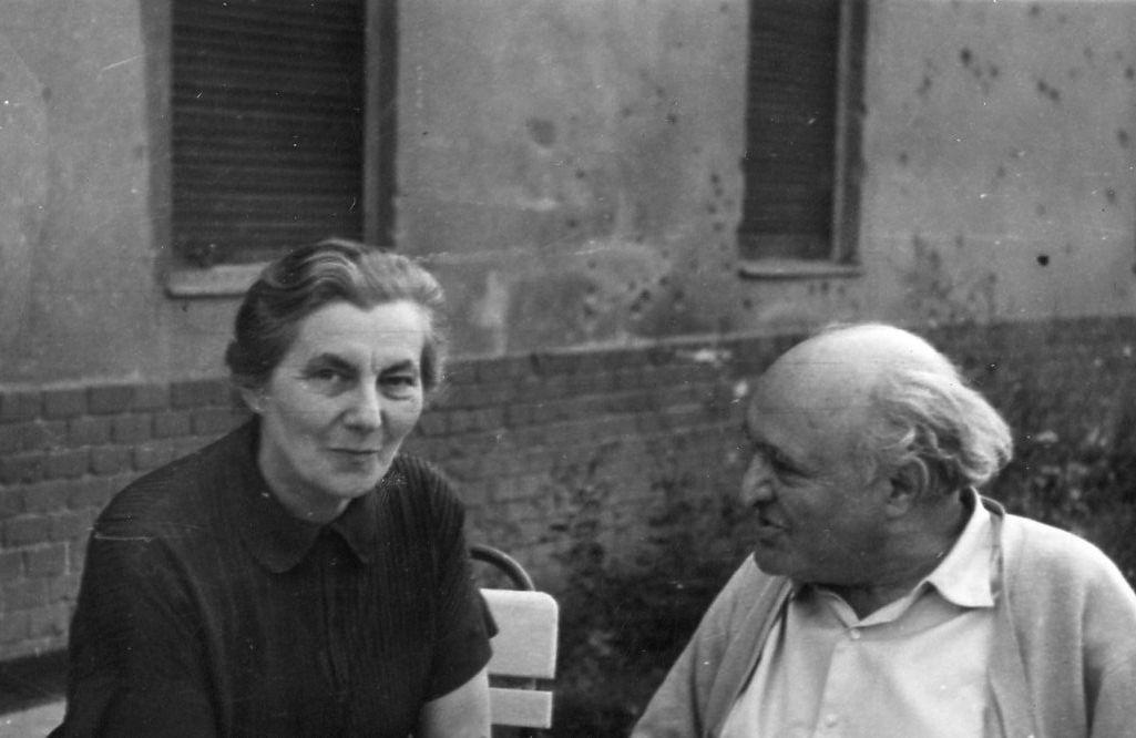 Füst Milán és felesége, Helfer Erzsébet (1950-es évek)