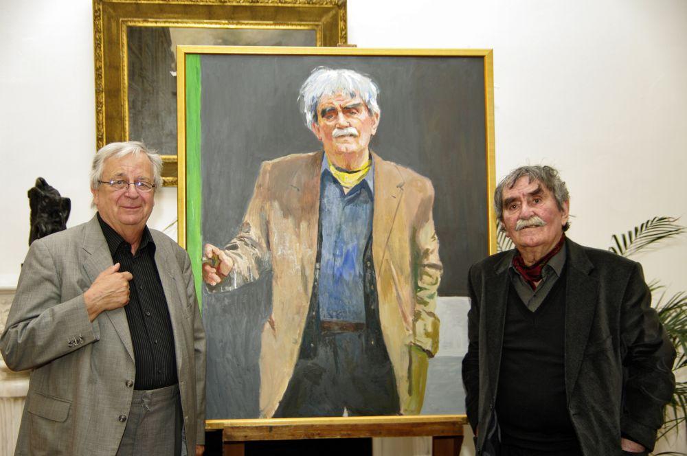 01Konok Tamás Kossuth-díjas festőművész és Juhász Ferenc a költő portréjának bemutatásán (2009. május 13., DIA)