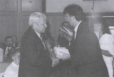 Pro civitate kitüntetés átadásán (Pécs, 1995)