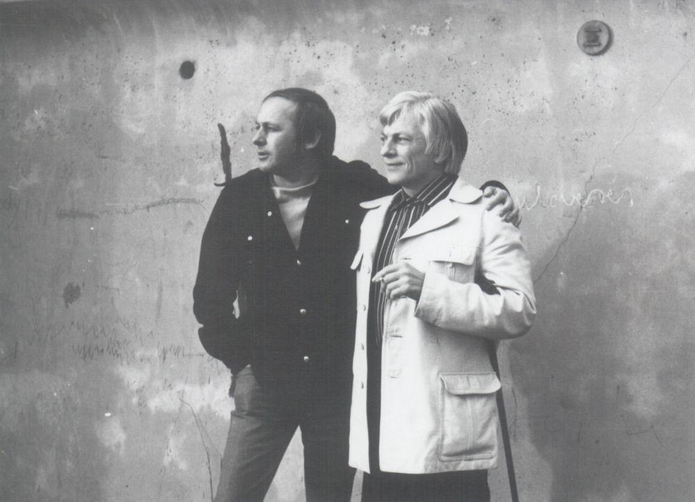 Bátyjával, 1975