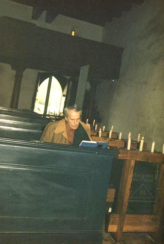 1988. május 11. A mánfai templomban.