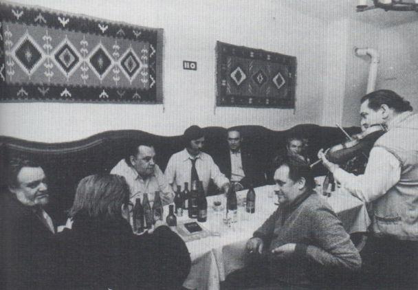 A Sipos asztaltársaság, 1983