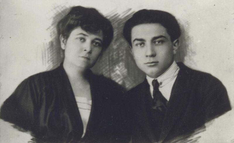 Kállay Ida és a 17 éves Illyés Gyula