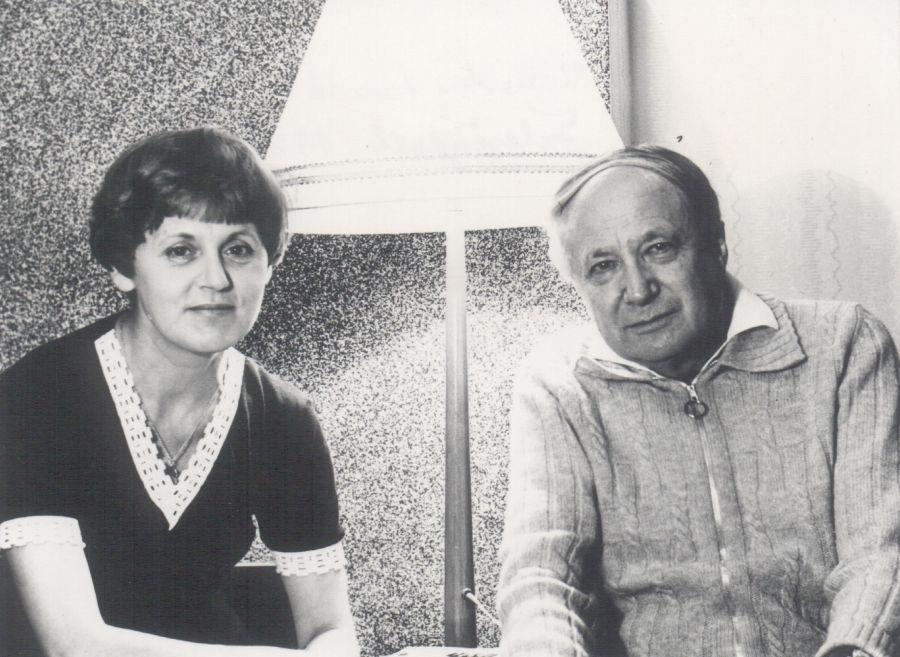 Feleségével, 1976