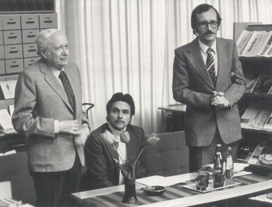 Író-olvasó találkozó a székesfehérvári városi könyvtárban, résztvevők: Kálnoky, Oszter Sándor és Bakonyi István, 1984. ápr. 25.