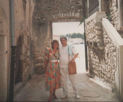 Feleségével Dél-Olaszországban (1986)