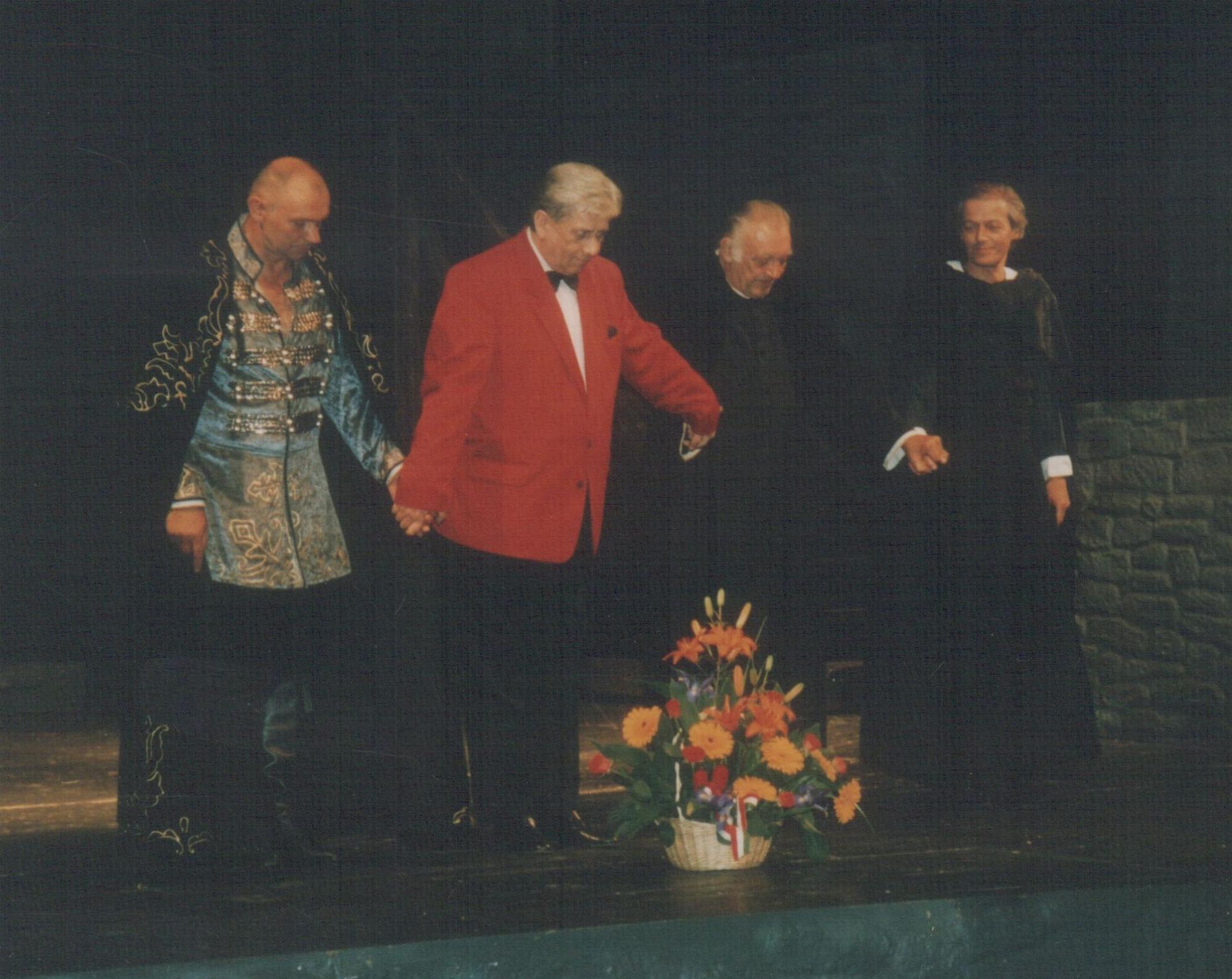 Koncz Gábor, Páskándi Géza, Sinkovits Imre és Szakácsi Sándor a Nemzeti Színház deszkáin (1993)