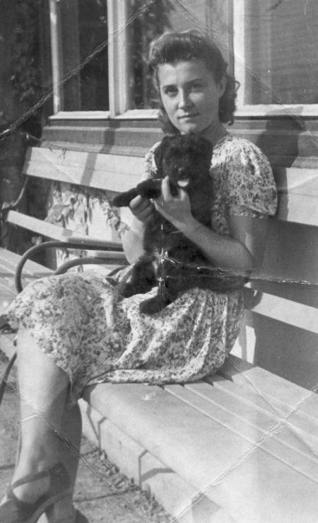 Édesanyja (1937)