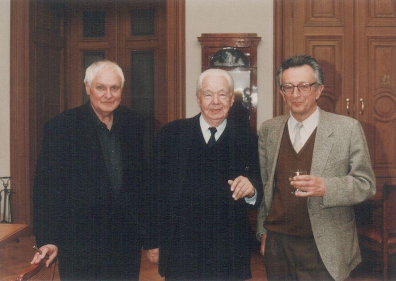 Jancsó Miklós, Kosáry Domokos és Lator László. Széchenyi Irodalmi és Művészeti Akadémia, 1998 (Fotó: Hámori Erzsébet)