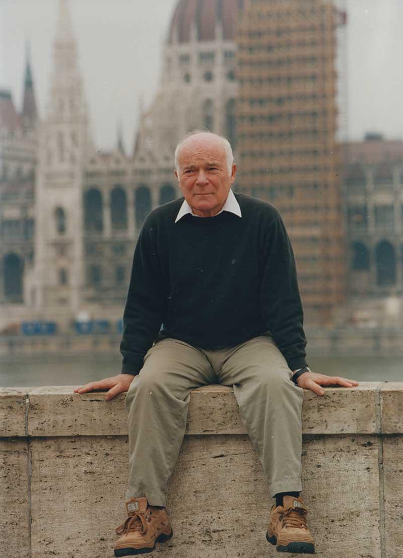 Moldova György (2000)