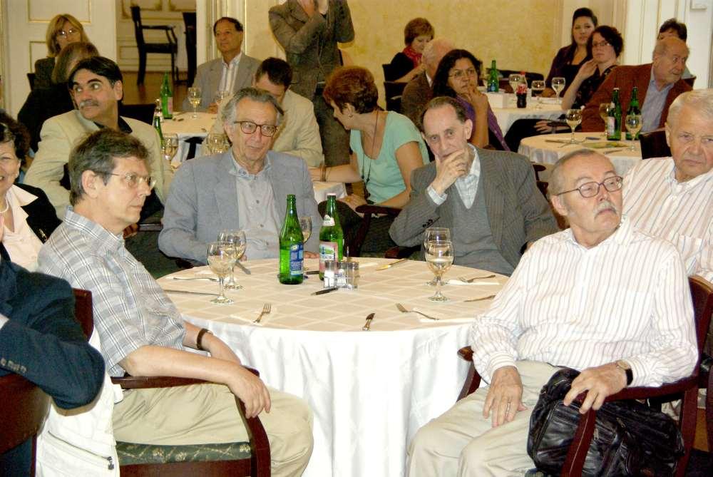 A DIA 2009-es tagválasztó gyűlésének résztvevői
