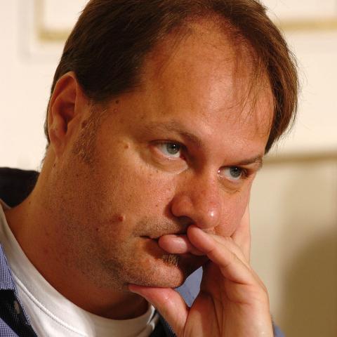 Kőrösi Zoltán (Forrás: korosizoltan.com)