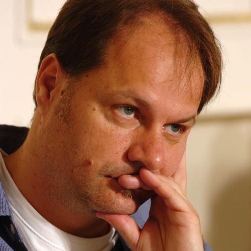 Kőrösi Zoltán (Forrás: korosizoltan.com)